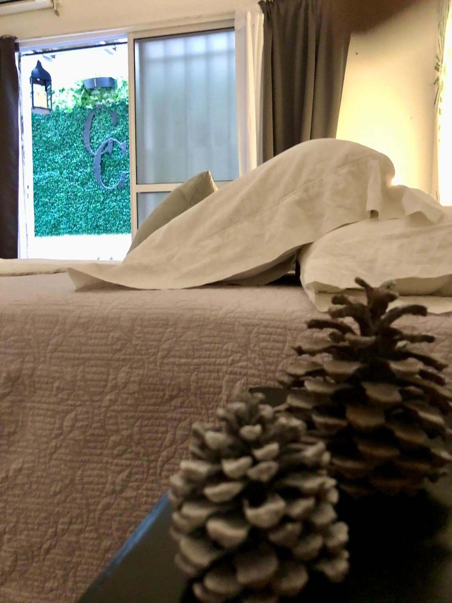 Cool Clima Bed & Breakfast Оливос Екстериор снимка